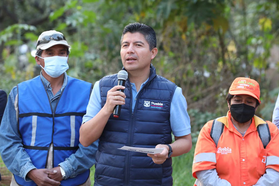 Encabezó Eduardo Rivera limpieza del Bulevar Forjadores