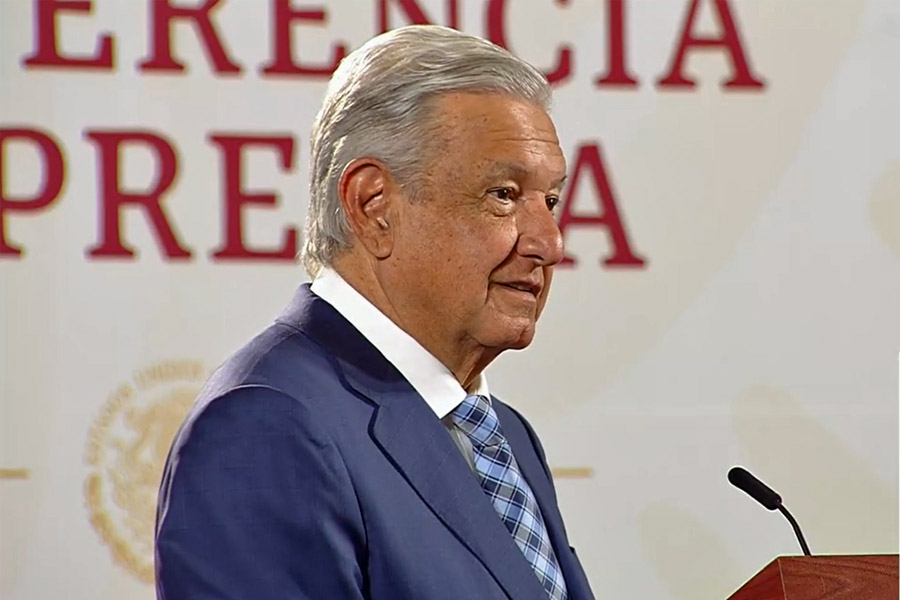 Reprocha AMLO a iglesia católica cuestionamiento por asesinato de sacerdotes