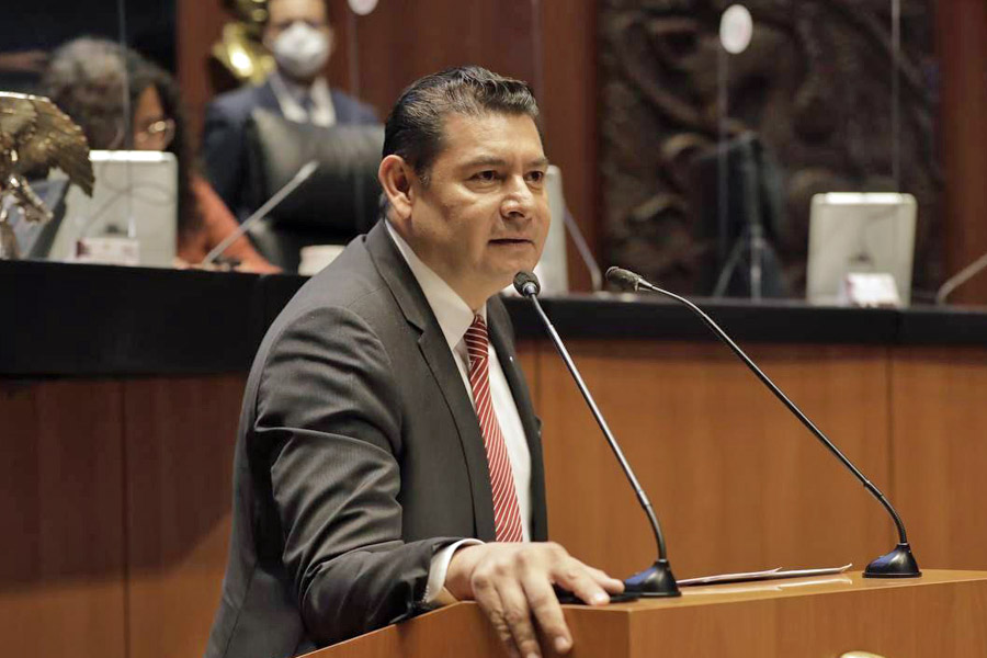 Propone senador Alejandro Armenta ampliar atención en salud mental