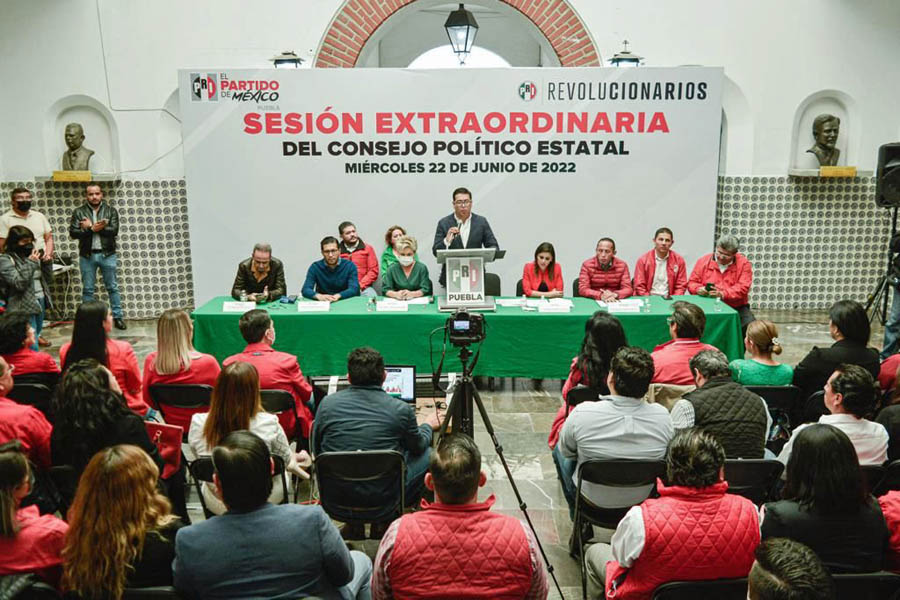 Rindieron protesta 142 comités municipales del PRI de Puebla