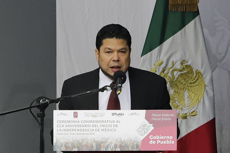 Se asume Biestro como aspirante de cantera para buscar la gubernatura de Puebla