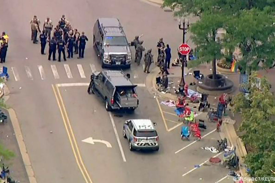 Murieron 6 personas en tiroteo en Chicago durante desfile