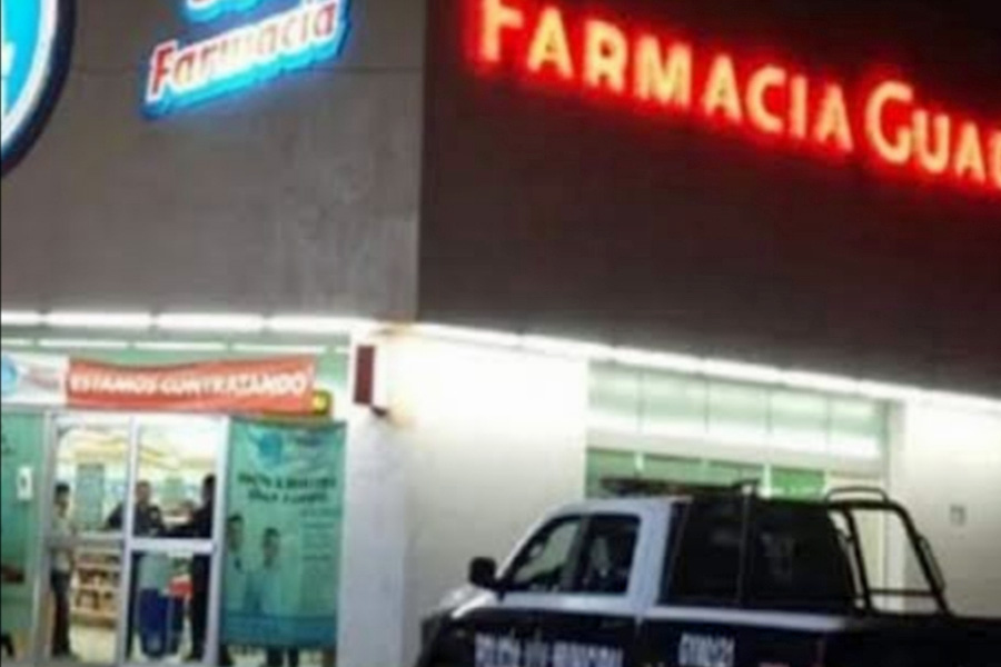 Se regostaron asaltos a farmacia Guadalajara y Elektra en la capital poblana