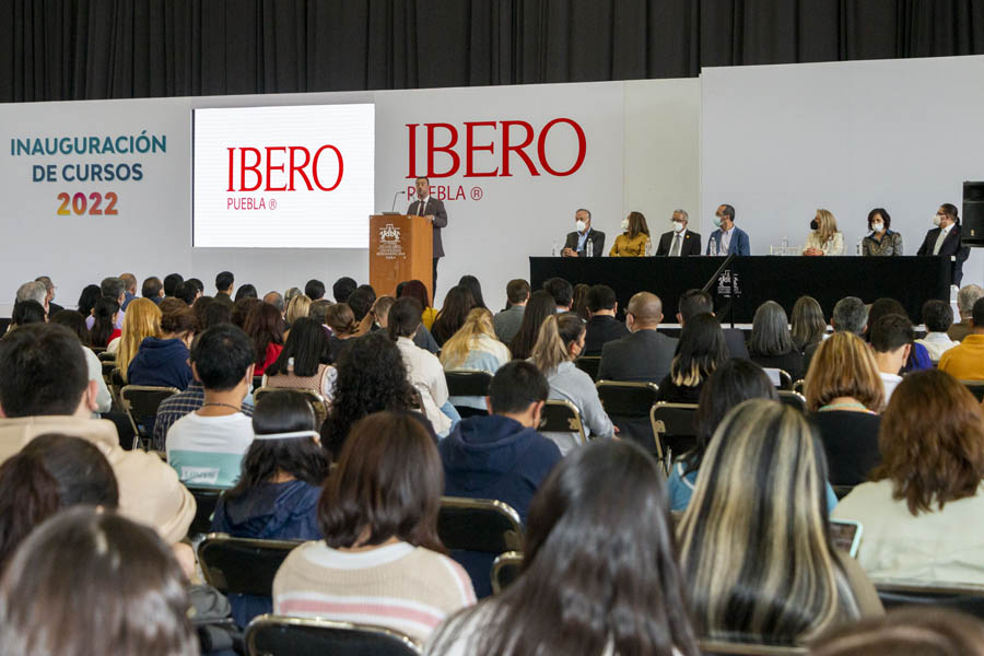 IBERO Puebla arrancó ciclo escolar con llamado a la incidencia social