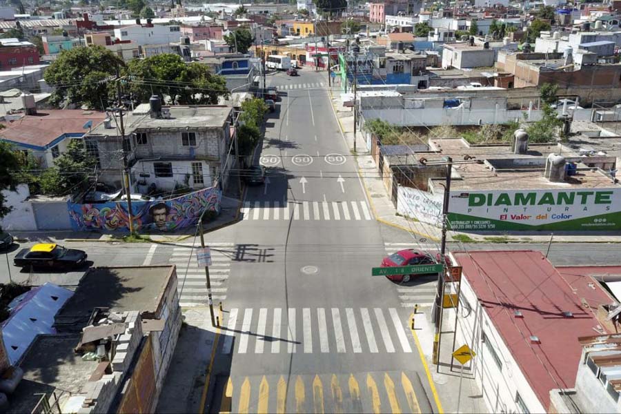 Inauguró edil de Puebla pavimentación de calle Educadores