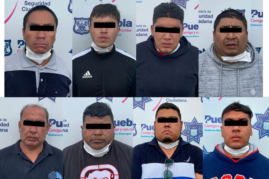 Policía municipal de Puebla detiene a ocho hombres por el robo de dos tractocamiones