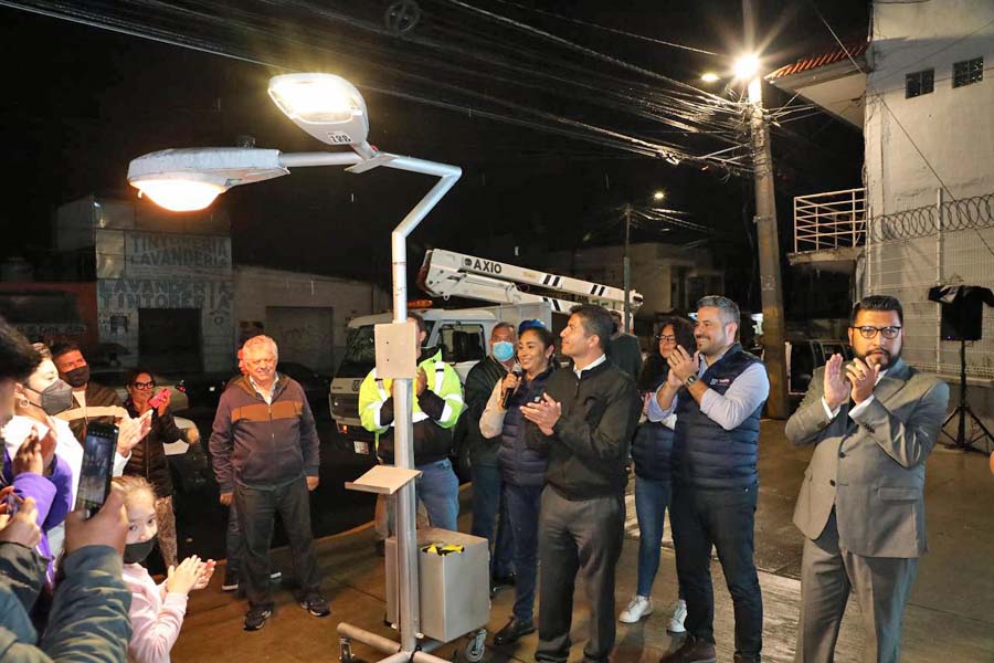 Caleras vuelve a iluminarse con la tecnología led colocada por el Ayuntamiento de Puebla