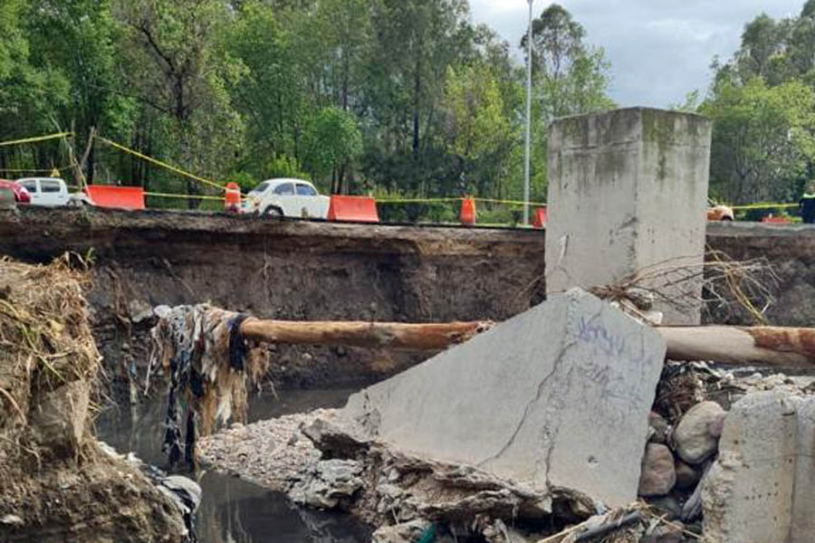 Ayuntamiento de Puebla atiende hundimiento en bulevar Vicente Suárez