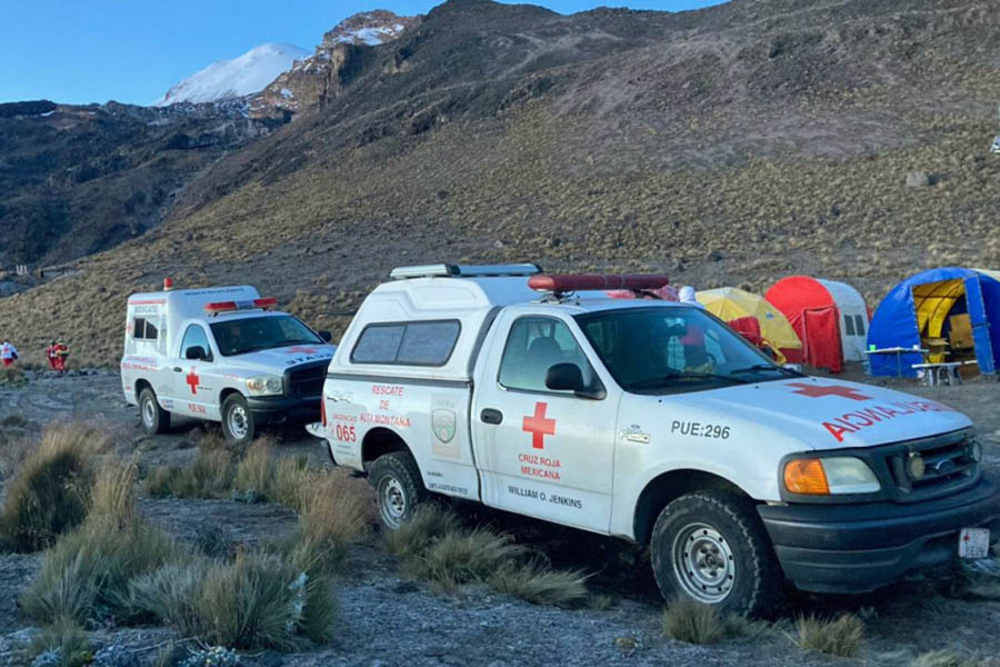 Muere alpinista acompañante de la mujer rescatada en el Pico de Orizaba