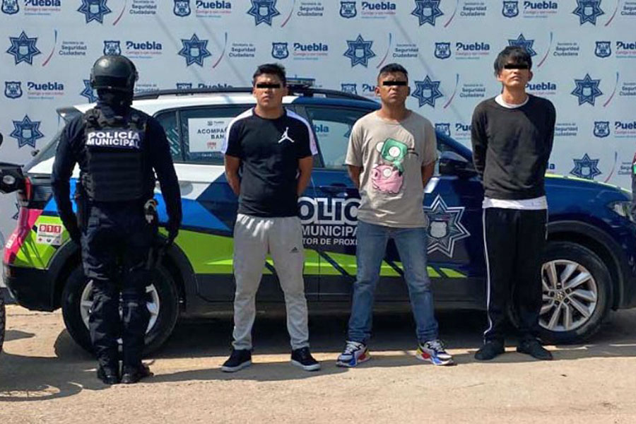 Cuatro asaltantes de la ruta 53 fueron detenidos por la policía municipal de Puebla