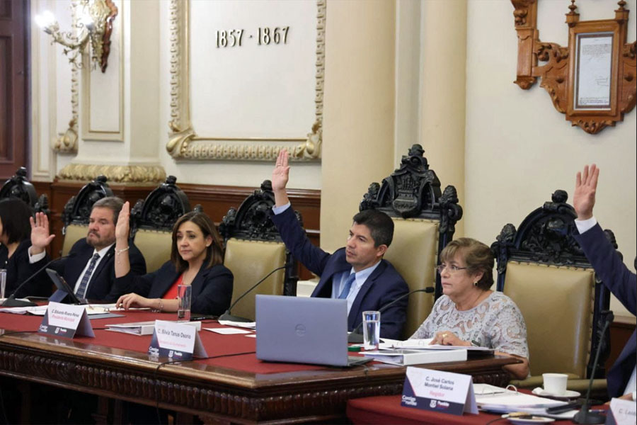 Sin nuevos impuestos y conservando estímulos fiscales, Cabildo de Puebla aprobó iniciativa de ley de ingresos para 2023