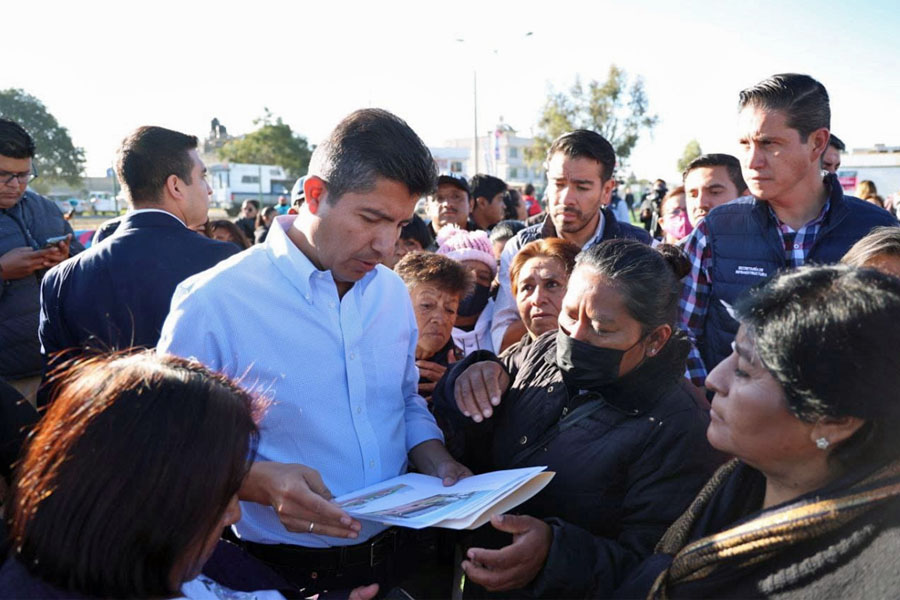 Ayuntamiento de Puebla entrega rehabilitación del parque juego de pelota en La Resurrección