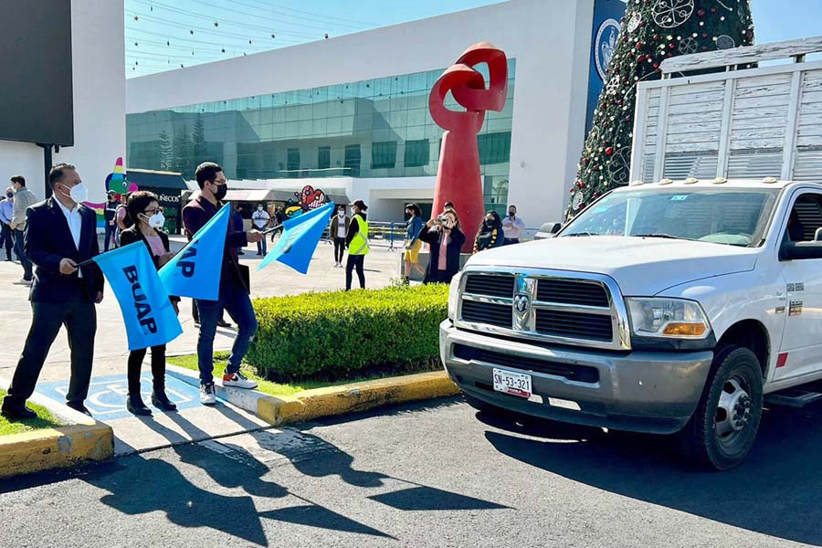 Con libros, BUAP transformará la vida de niños y jóvenes de Xitlama