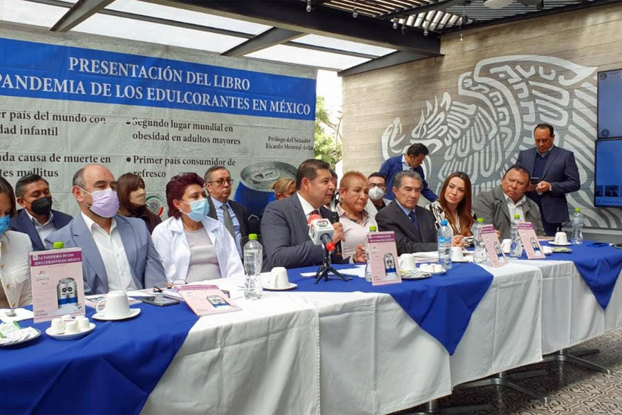 Armenta une esfuerzos con la comunidad médica a favor de la salud