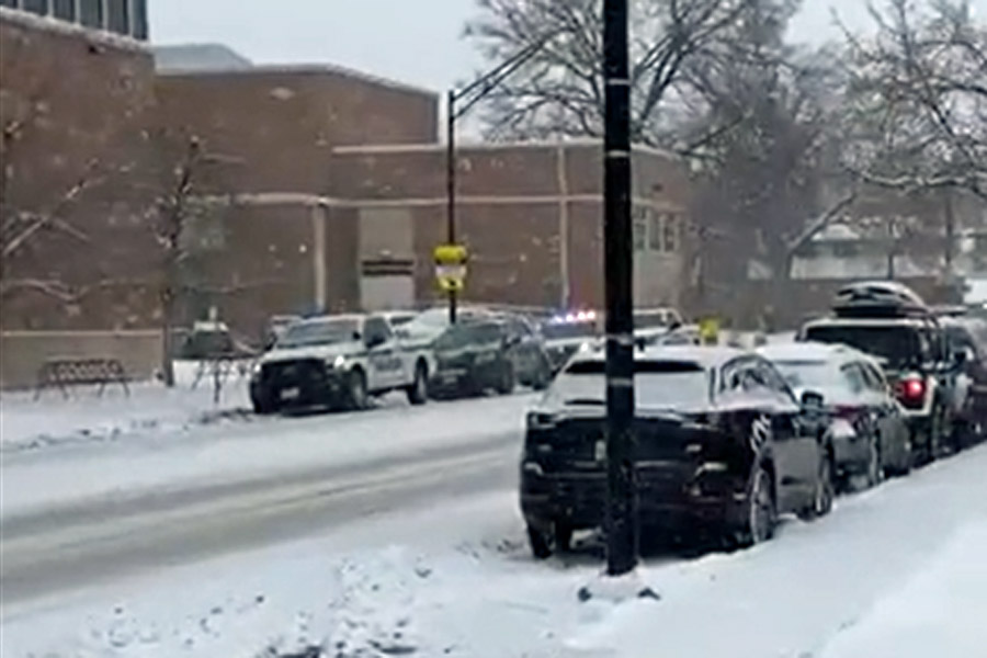 Reportan tiroteo en una escuela secundaria en Colorado, EU