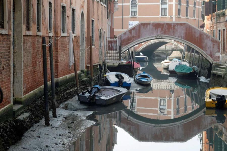 Canales de Venecia están sin agua y temen nueva sequía en Italia