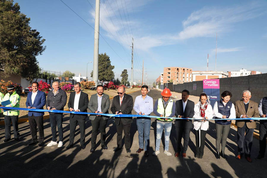 Gobierno municipal y empresarios inauguran calle al nororiente de la ciudad