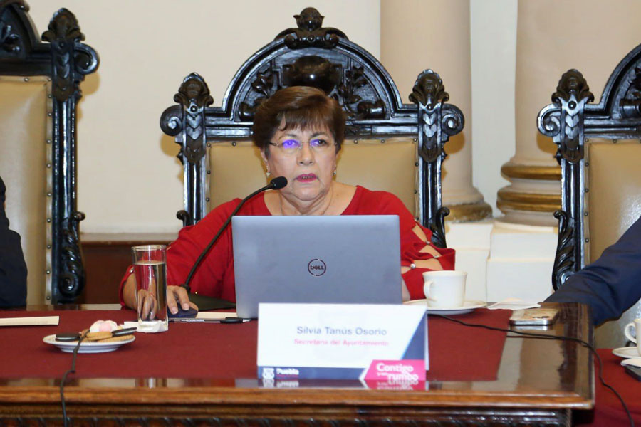 Aprueba Cabildo renuncia de Secretaria del Ayuntamiento de Puebla