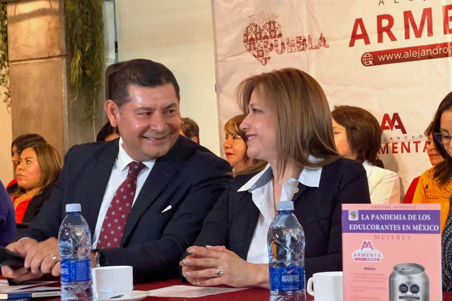 Armenta cumple en la defensa de las mujeres, la niñez y la juventud