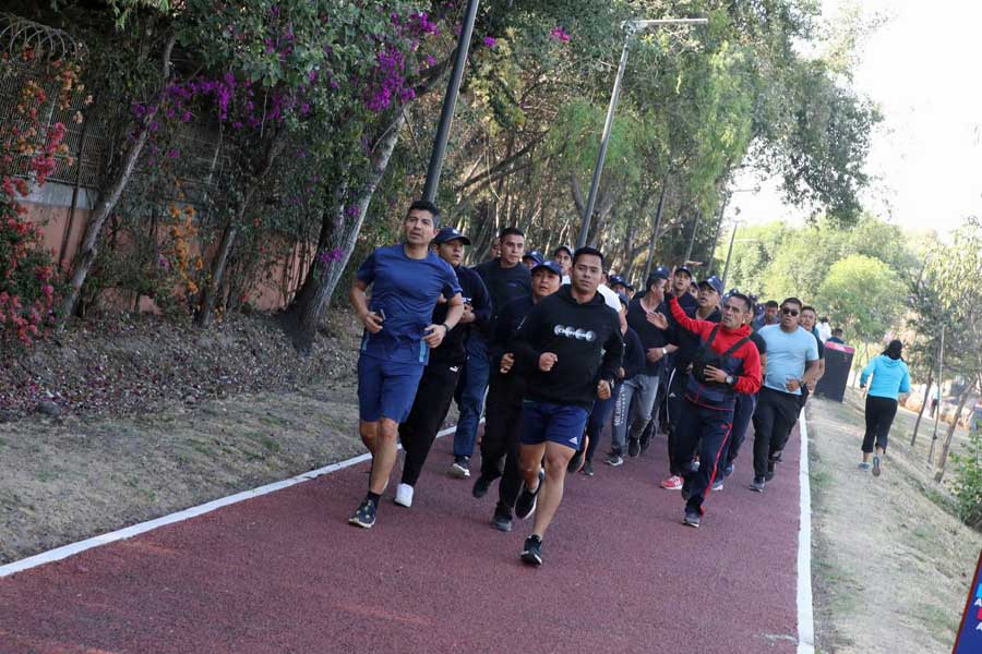 Ayuntamiento de puebla celebra 8° carrera con cadetes y jóvenes