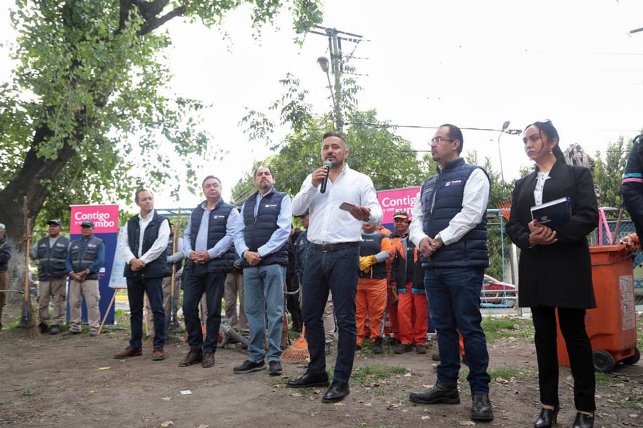 Lleva Ayuntamiento de Puebla maratón de servicios y limpia a diagonal defensores de la república