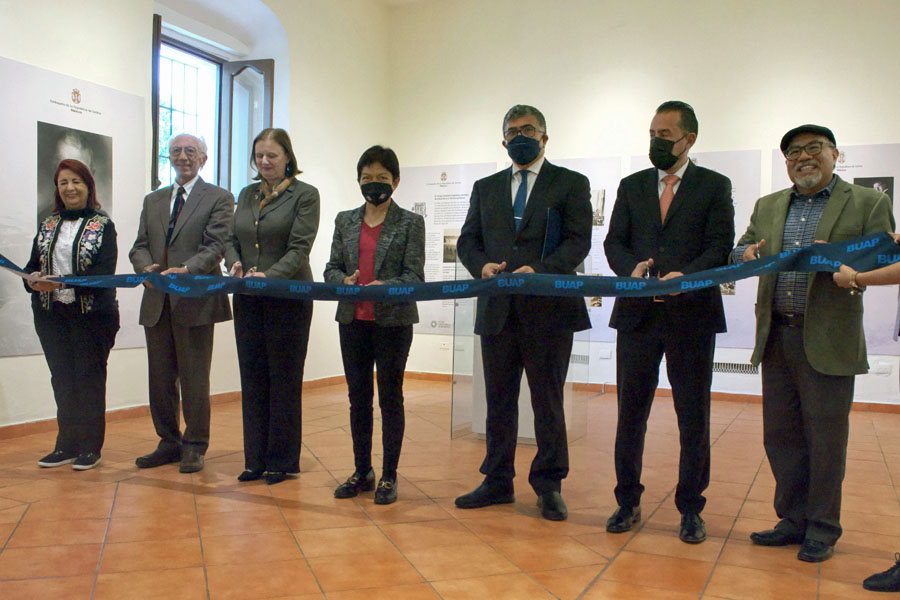 Rectora Lilia Cedillo Ramírez inaugura exposición “Energía para el futuro: Nikola Tesla y el desarrollo de la energía hidroeléctrica”