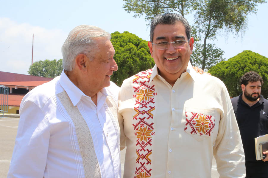 “Vamos a seguir apoyando a Puebla y al gobernador Sergio Salomón”: AMLO