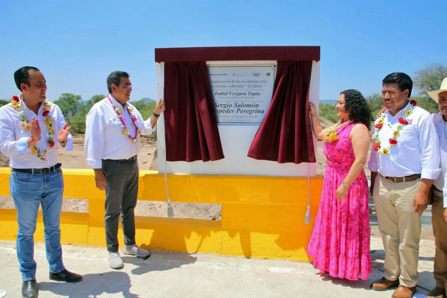 Con obras de infraestructura vial, gobierno de Sergio Salomón cambia el rostro de la mixteca