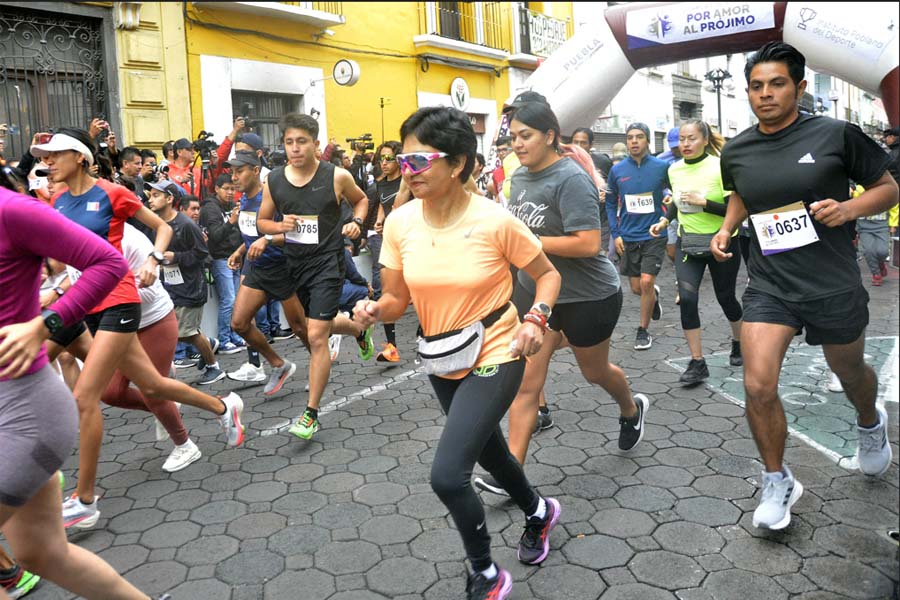 Participa la Rectora María Lilia Cedillo Ramírez en la carrera “Por amor al prójimo”