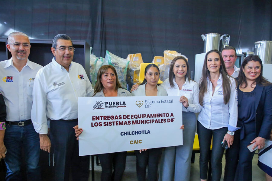 DIF, la parte más generosa de los gobiernos: Sergio Salomón; entrega equipamiento para 69 municipios