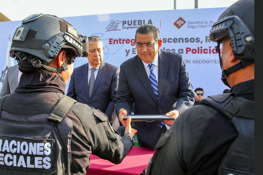 Sin titubeo, gobierno de Puebla combate delincuencia y garantiza mejores condiciones a policías