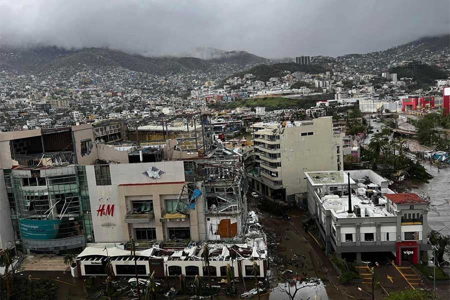 Acapulco, devastado y aislado tras paso de Otis