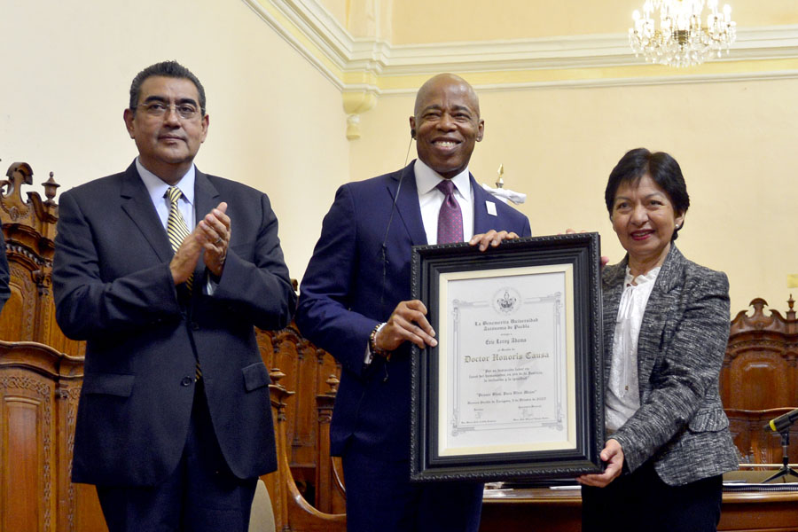 La BUAP otorga Doctorado Honoris Causa a Eric Leroy Adams, alcalde de NY