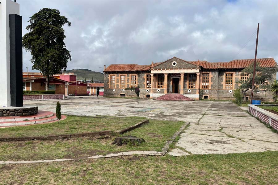 Roban escuela en Chignahuapan y suspenden clases