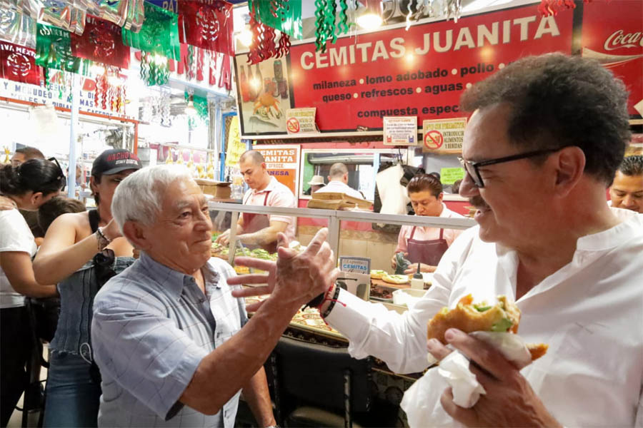 Locatarios de La Acocota manifiestan su simpatía y apoyo a Nacho Mier