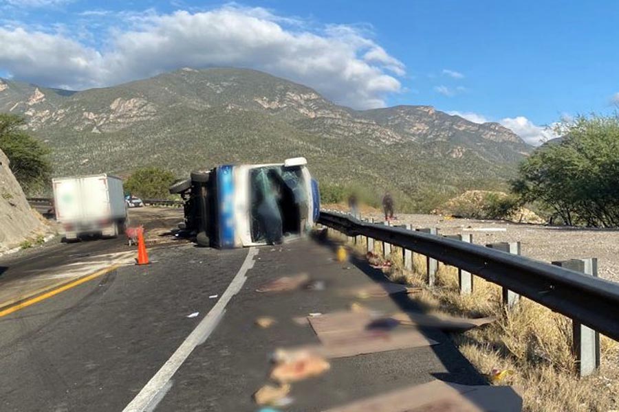 Accidente en la Oaxaca-Cuacnopalan dejó 18 migrantes muertos por volcadura