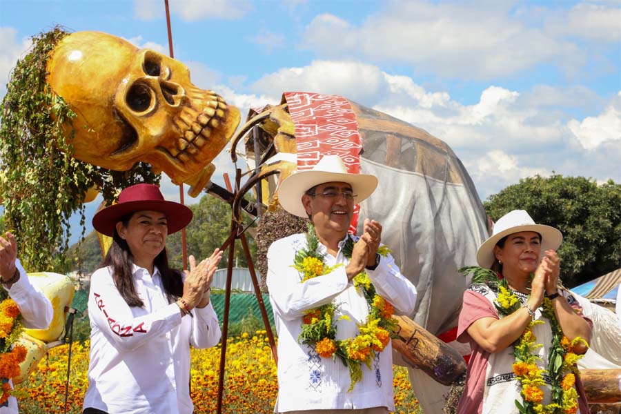 Con recorrido en el “Valle de Catrinas”, Sergio alomón mantiene costumbres y tradiciones de Puebla