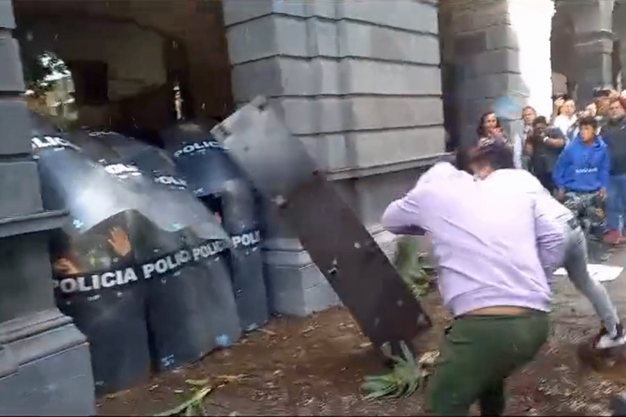 Habitantes de La Resurrección se manifestaron en el Palacio Municipal