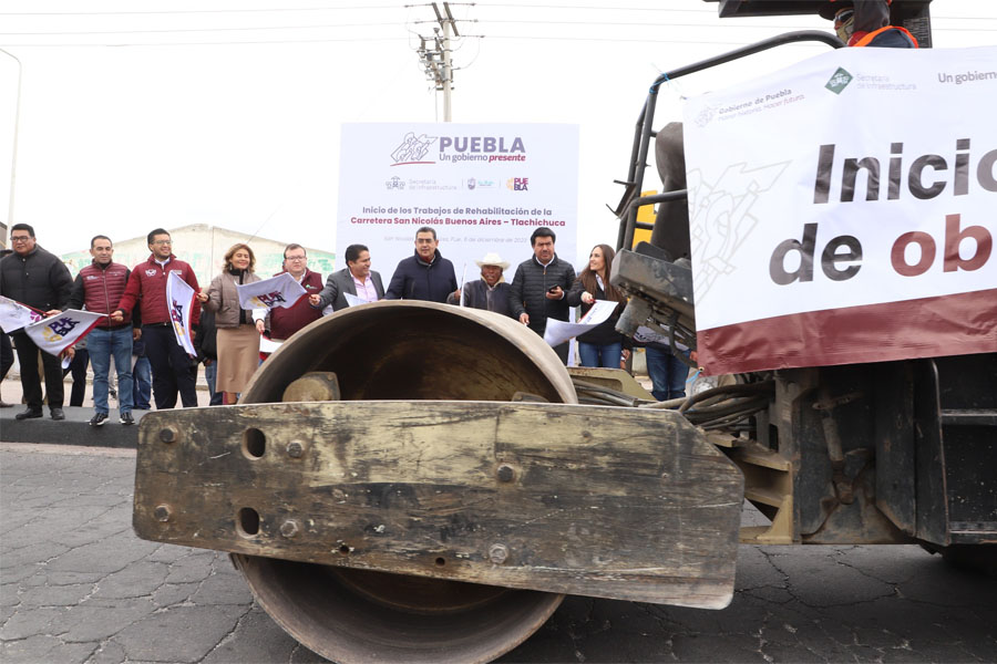 Con mejoramiento de carreteras y programas, gobierno estatal garantiza desarrollo y bienestar