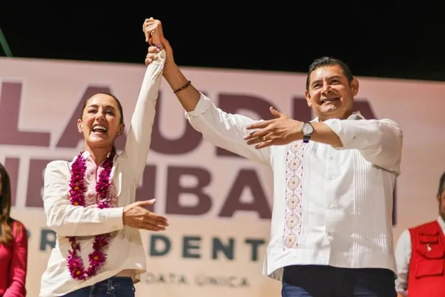 Claudia Sheinbaum hace llamado a seguir formando Comités de Defensa de la 4T desde Acatlán de Osorio