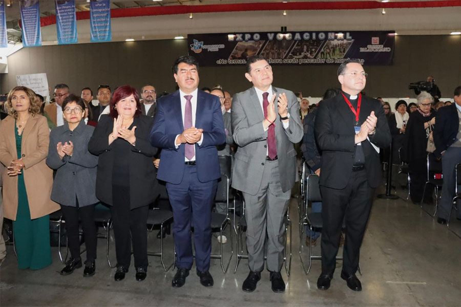 Asistió Armenta a ordenación episcopal de Francisco Javier Martínez Castillo