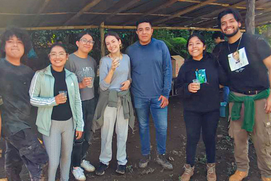 Estudiantes de Arquitectura de la UDLAP realizan proyecto con bambú en Cuauhtamazaco, Cuetzalan