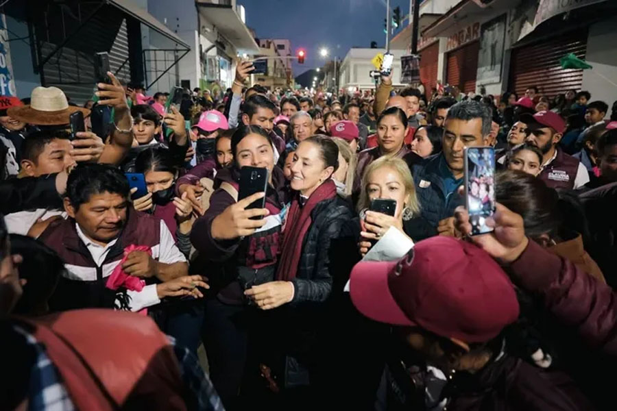 Se gobierna para los demás, nunca para beneficio propio: Claudia Sheinbaum en Zitácuaro