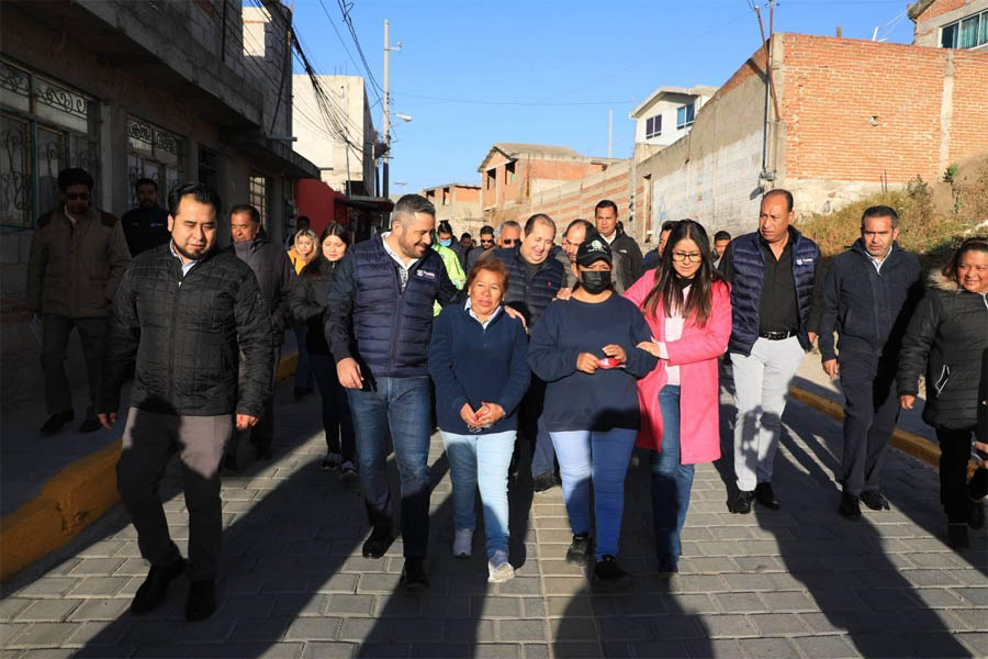 Gobierno municipal entrega cinco nuevas calles en San Pablo Xochimehuacan