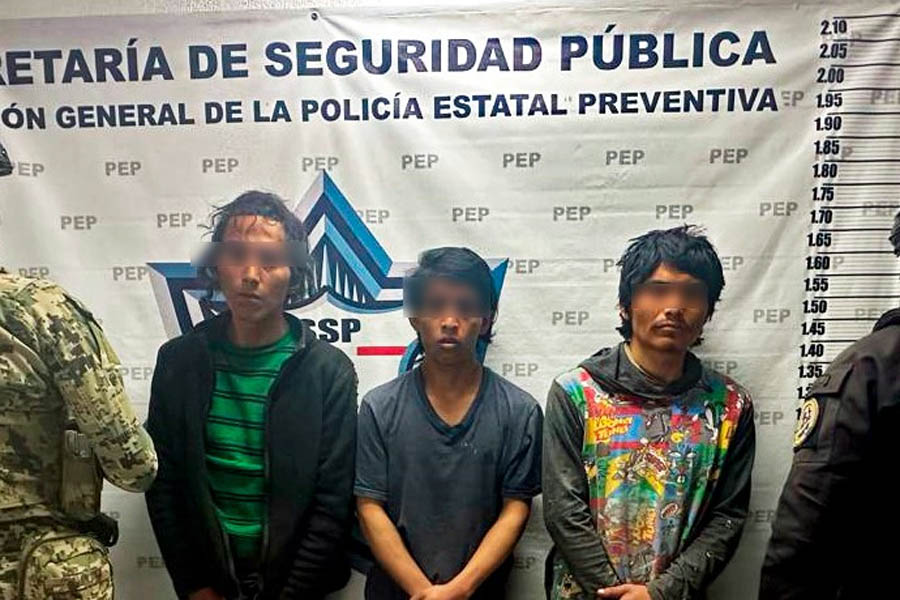 Detienen SSP y SEMAR a tres narcomenudistas en la capital poblana