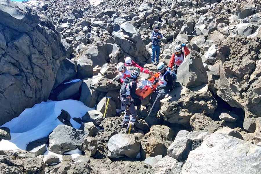 Confirman fallecimiento de una alpinista extraviada el fin de semana en el Pico de Orizaba