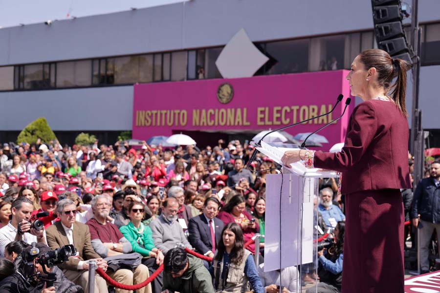 Claudia Sheinbaum se registra ante el INE como candidata a la Presidencia de México