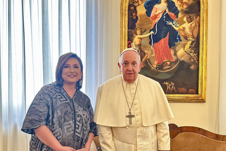 Se reúne Xóchitl Gálvez con su Santidad el Papa Francisco