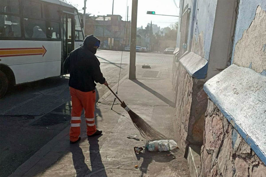 Descarta Salud aumento en enfermedades respiratorias por caída de ceniza