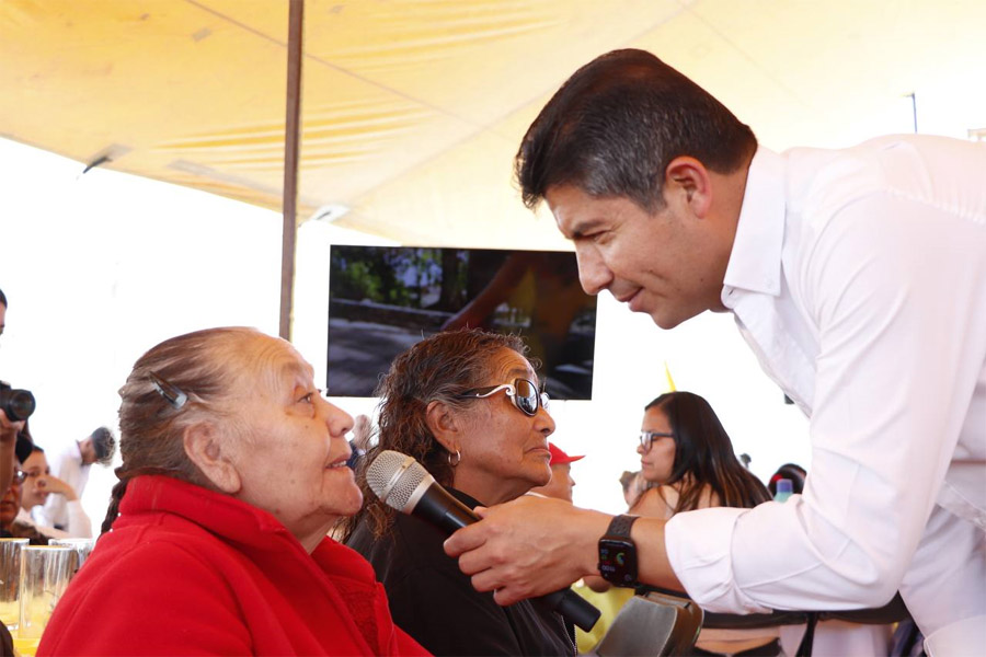 Gobiernos y sociedad deben garantizar un mejor presente y futuro para nuestras hijas e hijas: Lalo Rivera